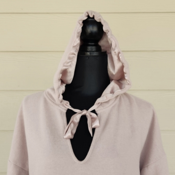 Victoria's Secret Blush Fleece Crop Hoodie (XS) - Picture 6 of 14